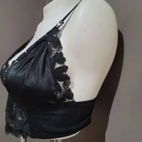 Victoria’s Secret Floral Embroidered Bralette